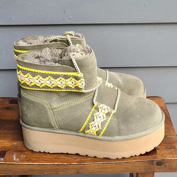 UGG Classic Mini II Braid Platform Suede Boot Olive size 10 NWOT! - Picture 1 of 15